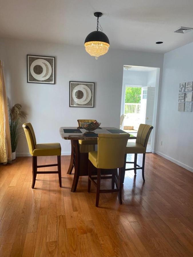 Room At The Oasis New York Bagian luar foto